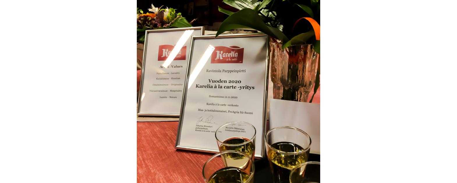 Kunniakirjat ja arvotaulu