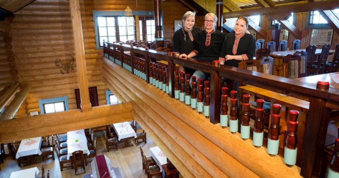 Ravintolassamme on yhteensä yli 150 asiakaspaikkaa